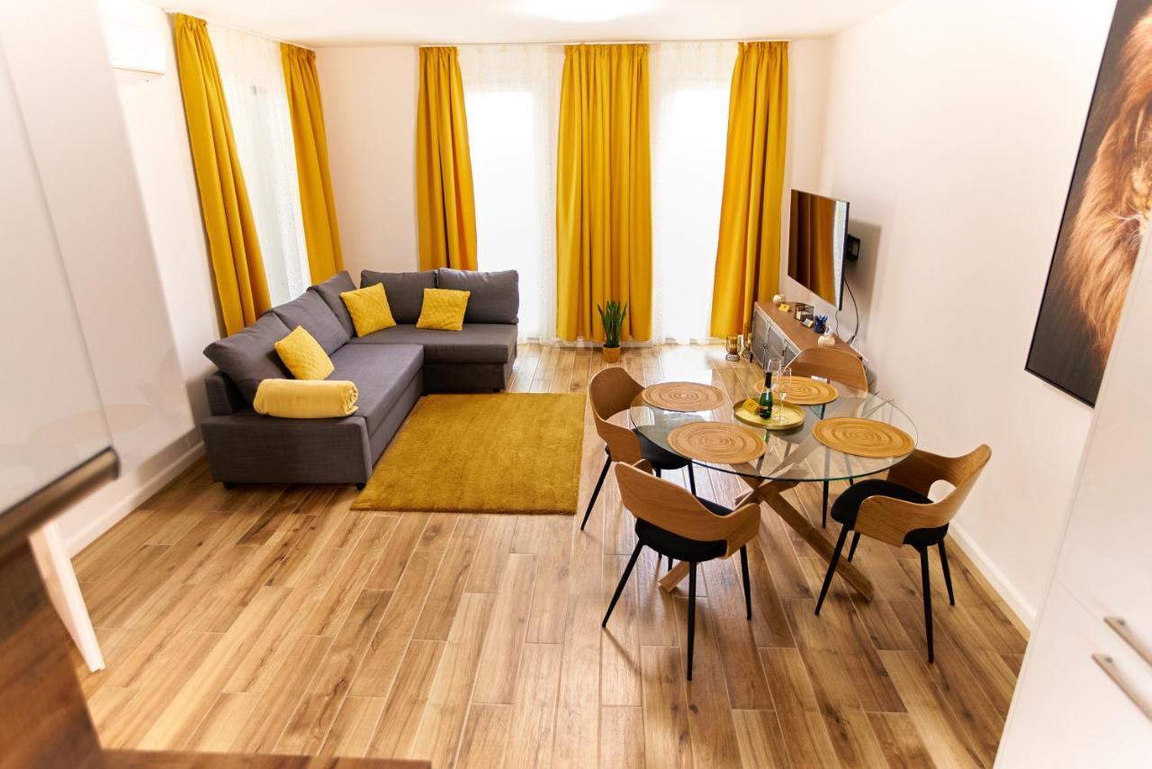 Starlight Bronze Szeged- Exclusive Apartment Exterior foto
