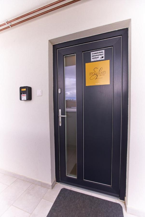 Starlight Bronze Szeged- Exclusive Apartment Exterior foto